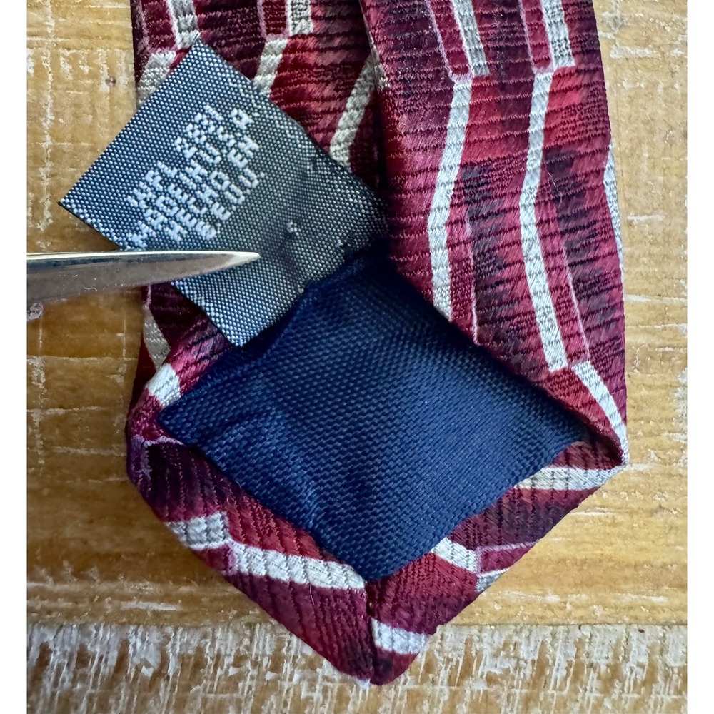 Gianfranco Ruffini 100% Silk Tie - Picture 6 of 6